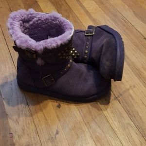 Unique  UGG Bailey Buckle boots size 5